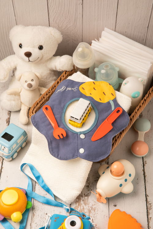 六一童趣无限 餐具玩具与动漫游艺用品的创意摄影图集